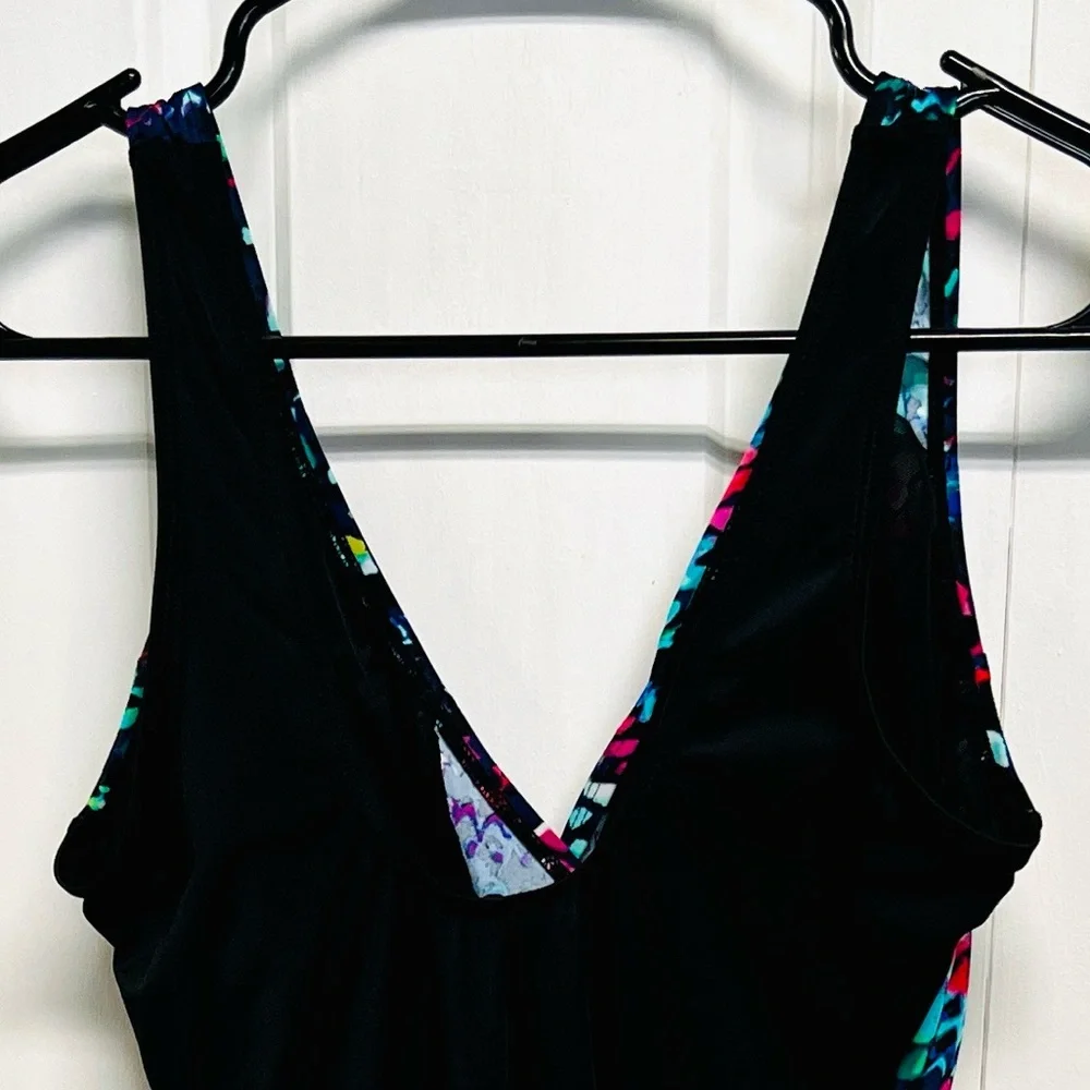 St John’s Bay  Multi-Color Pattern One-Piece Swimsuit size 8